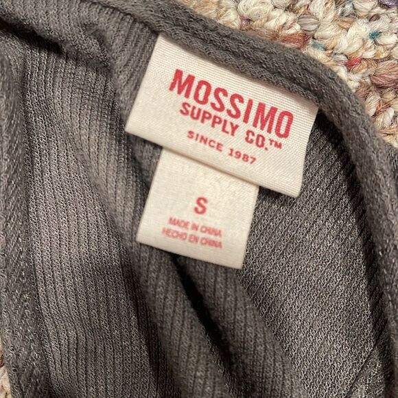 Mossimo T-Shirt/Tank Bundle (7 T-Shirt/Tank) - Picture 11 of 13